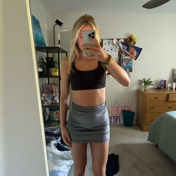 Black sparkly mini skirt - Picture 1 of 3